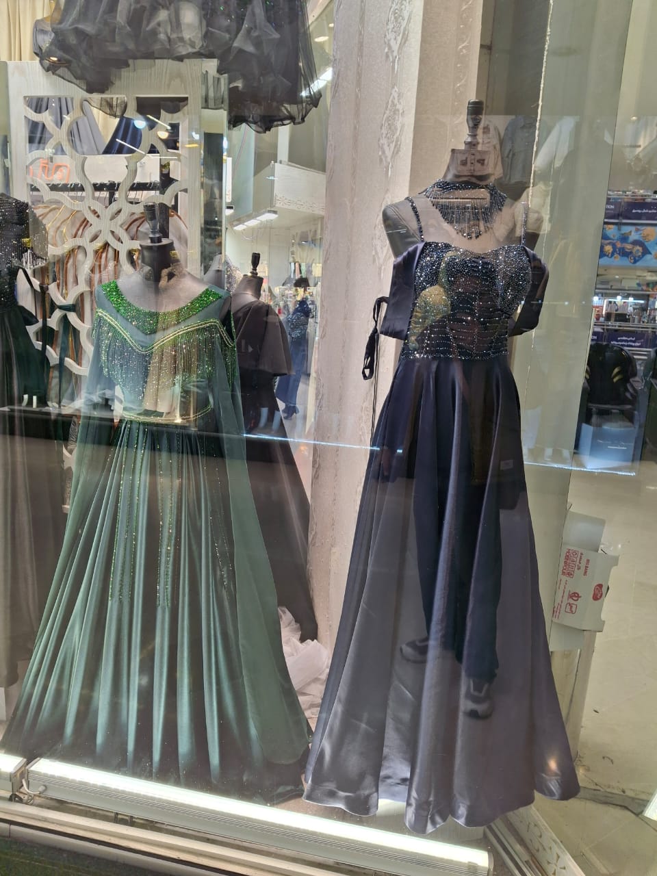 مزون لباس مجلسی فروشگاه بانو در مشهد